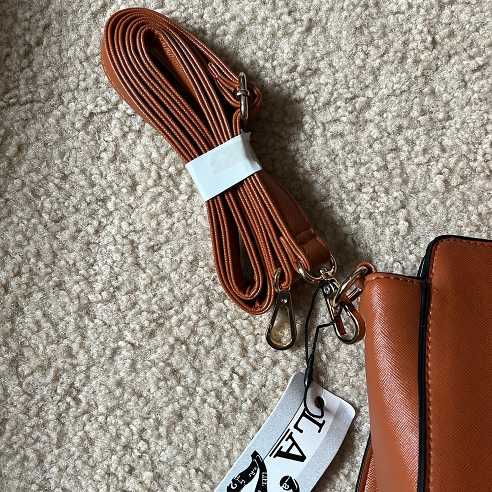 LA2LA Handbag - Picture 3 of 5